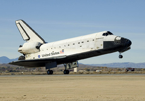REFLEKTION.INFO - Bild des Tages: Space Shuttle ENDEAVOUR beendet Mission STS-126 auf EDWARDSAIR BASE