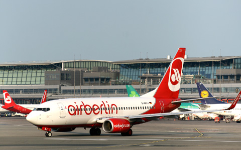 AIR BERLIN  BOEING 737-700  D-AHXJ 