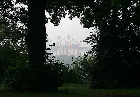 REFLEKTION.INFO - Bild des Tages : Containerterminal BURCHARDKAI