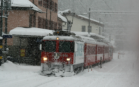 RHTISCHE BAHN  Engadin-Regionalexpress