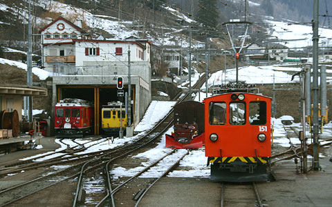 RHTISCHE BAHN  -BERNINA BAHN-  in POSCHIAVO