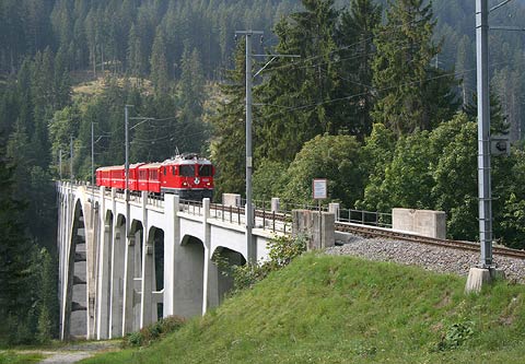 REFLEKTION.INFO - Bild des Tages:  Rhätische Bahn - Langwieser Viadukt