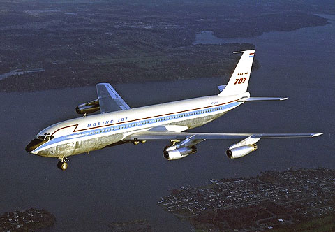 REFLEKTION.INFO - Bild des Tages : Erstflug 1957 - Boeing 707