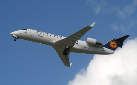 LUFTHANSA CITY LINE  CANADAIR CL600 REGIONAL JET CRJ-200LR  