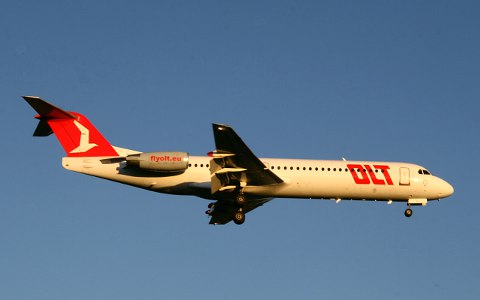 OLT  FOKKER 100  D-AOLG