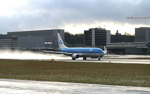 KLM  BOEING 737-800 KRAANVOGEL/CRANE  PH-BXG
