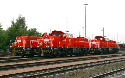 DB SCHENKER RAIL BR 261  Dieselrangierlokomotive GRAVITA 10BB 