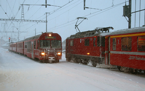 Rhtische Bahn - Regionalzug Scuol-Tarasp - Pontresina