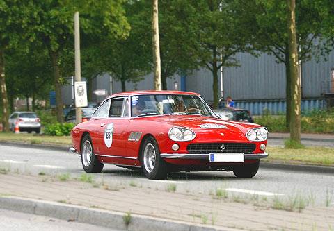 REFLEKTION.INFO - Bild des Tages:  FERRARI 330 GT 2+2