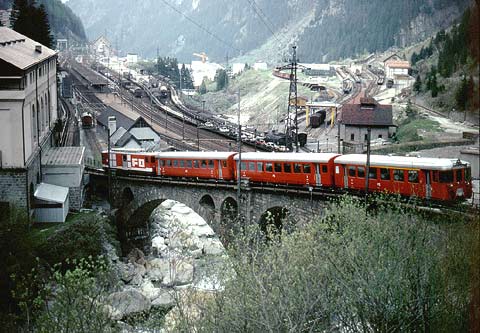 REFLEKTION.INFO - Bild des Tages:  SCHLLENENBAHN