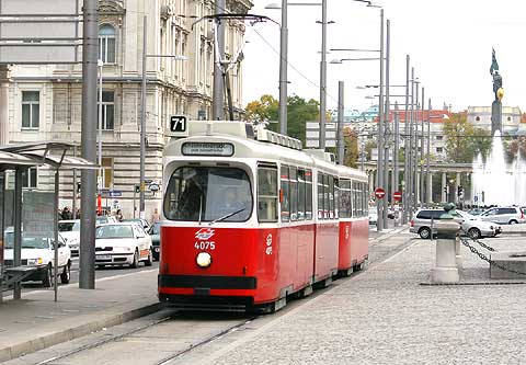 REFLEKTION.INFO - Bild des Tages : Linie 71 der Wiener Linien