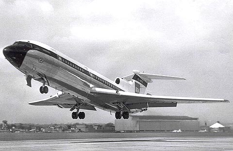 BRITISH EUROPEAN AIRWAYS   HS-121 TRIDENT 1 G-ARPA