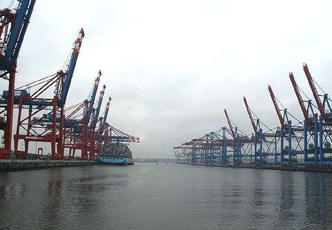 REFLEKTION.INFO - Bild des Tages:  WALTERHOFER HAFEN in Hamburg