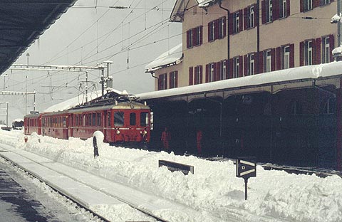 RHTISCHE BAHN - BAHNHOF PONTRESINA