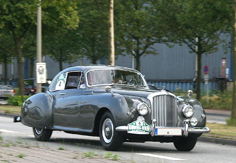 REFLEKTION.INFO - Bild des Tages: BENTLEY R-TYPE CONTINENTAL