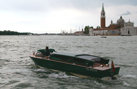 Wassertaxi in Venedig VE 8845
