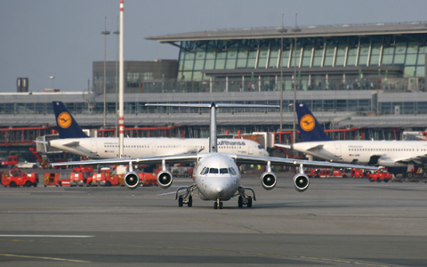 BRUSSELS AIRLINES BRITISH   AEROSPACE AVRO RJ85   OO-DJV