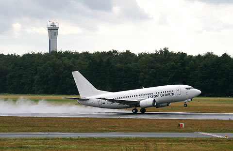 ESTONIAN AIR  BOEING 737-500  ES-ABP