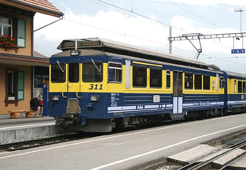 REFLEKTION.INFO - Bild des Tages: BERNER OBERLAND-BAHN  ABeh 4/4 II 311