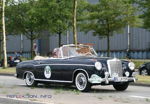 REFLEKTION.INFO - Bild des Tages:  MERCEDES BENZ 220 SE CABRIOLET