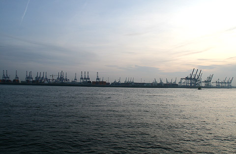 Containerterminals in Hamburg